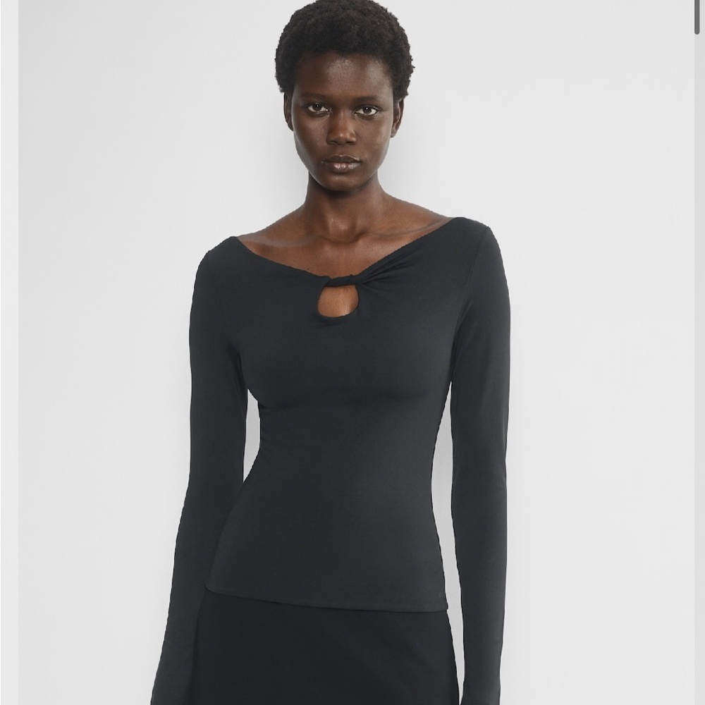 Aritzia contour Twist Keyhole Long Sleeve Top size m